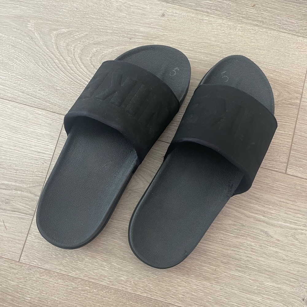 University of Georgia Issued Nike slides